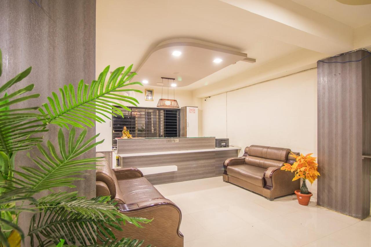 Hotel Yogiraj Palace Shegaon Екстериор снимка