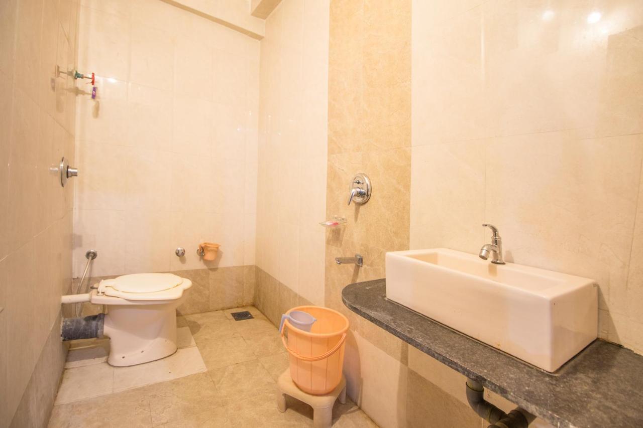 Hotel Yogiraj Palace Shegaon Екстериор снимка